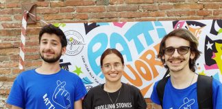 Tre giovani americani al Cres di Pegognaga: canto, bici, pizza e lingua la loro hit italiana