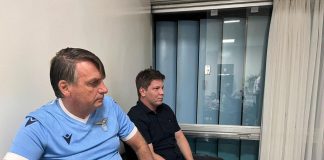 Bolsonaro ‘tifoso’ della Lazio? La foto con la maglia