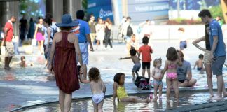 Caldo, domani 23 giugno bollino rosso per 4 città: arancione per 10