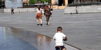 Caldo record in Italia, domani bollino rosso in 12 città