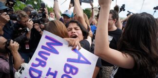 Usa, Corte Suprema cancella sentenza diritto aborto