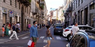 Milano, 4 fermi per furti e rapine di orologi lusso in centro
