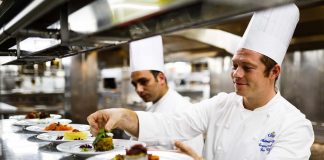 Costa Crociere cerca staff di cucina, 100 assunzioni: quando e come