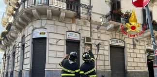 Palermo, crollano due balconi: paura ma non ci sono feriti