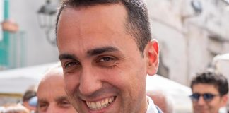 Scissione 5 stelle, sondaggio: Movimento cala al 6,9%, Di Maio al 4,7%