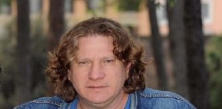 Trovato morto l’attore romano Roberto Brunetti. Al secolo “Er patata”