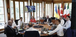 G7, seconda giornata: Zelensky in collegamento