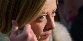 Letta vs Meloni, i due leader duellano sui social