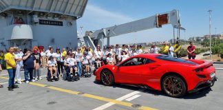 A Taranto Ferrari F8 Tributo sulla Garibaldi, evento per i meno fortunati