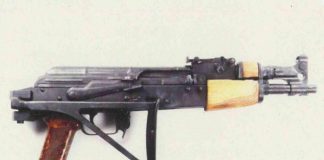 Sorpreso con kalashnikov e granate, condannato a 8 anni