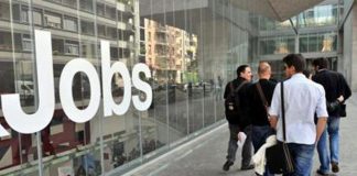 Inapp: chi trova un amico trova un impiego, vale per un occupato su 4