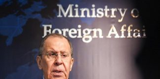 Lavrov: “Incontro Putin-Zelensky solo dopo ripresa negoziati”