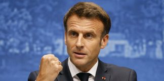Ucraina, Macron: “Guerra non avrà fine in prossimi mesi”