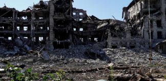 Mariupol, la denuncia: “Corpi buttati in discarica con macerie”