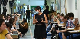 Maturità 2022, prima prova esame di Stato: autori e tracce di italiano
