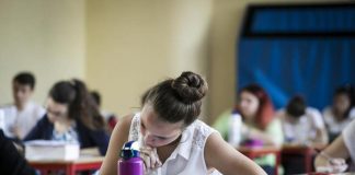 Maturità 2022, mascherine solo raccomandate