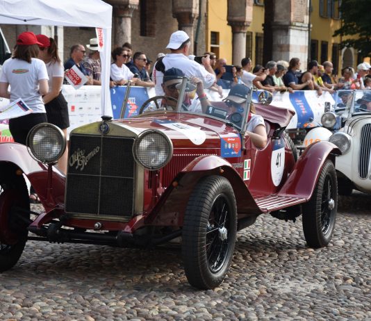 Guidizzolo, Poste Italiane celebra passaggio Mille Miglia con uno speciale annullo filatelico