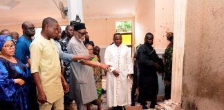 Nigeria, “100 morti nella strage in chiesa”