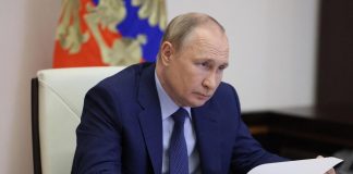 Ucraina, Putin: “Armi Usa? Le schiacciamo come noci”