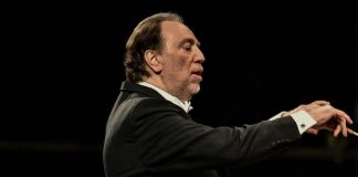 Scala, squilla un telefonino e Chailly ferma il concerto