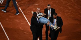 Roland Garros 2022, Ruud batte Cilic: semifinale con invasione