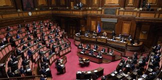 Armi a Ucraina, “stop invio”: la bozza della risoluzione M5S