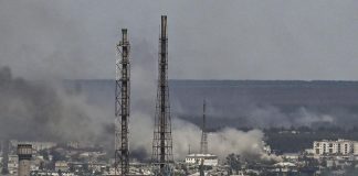 Ucraina, Zelensky: “Nostre forze stanno tenendo duro a Severodonetsk”