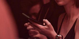 Stalking, finge di partorire per tornare con l’ex