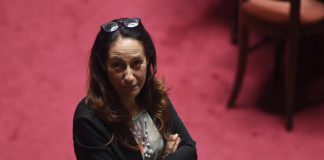 M5S, giallo su post Taverna contro Grillo