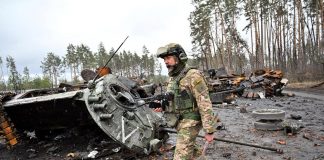 Ucraina, capo forze armate Gb: “Russia ha strategicamente perso”