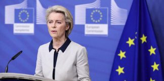 Ucraina, von der Leyen: “Candidata ad adesione Ue, ma deve fare riforme”