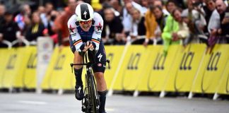 Lampaert si prende crono e prima maglia gialla al Tour