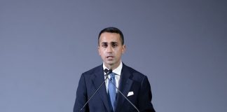 Governo, Di Maio “Serve unità, non occuparsi di scorribande politiche”