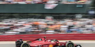 Sainz vince a Silverstone su Perez, Hamilton e Leclerc