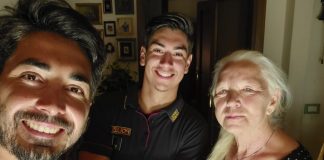 Anziana smarrisce la via di casa: soccorsa dai poliziotti