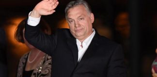 “Discorso nazista degno di Goebbels”, consigliere di Orban si dimette