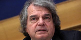 Forza Italia, lo sfogo di Brunetta: “Fa male essere chiamato nano”