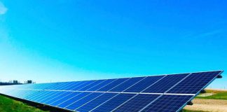 Energia, gli italiani a caccia di pannelli solari