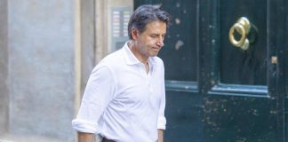Crisi governo, ripresa assemblea congiunta M5S con Conte