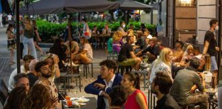 Covid Italia, Costa: “Non si torna indietro, no misure restrittive”