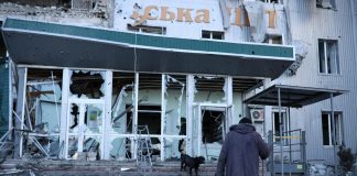 Ucraina, bombe su decine di città: in Donbass attacchi “feroci”