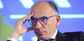 Governo, Letta: “Serve esecutivo solido per affrontare crisi sociale”
