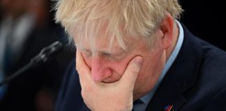 Gb, altre dimissioni nel governo Johnson