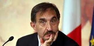 Legge elettorale, La Russa: “Proporzionale con premio? Accettabile, ma non ci fidiamo”