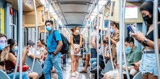 Covid Italia, salgono ancora incidenza e Rt: su anche le intensive