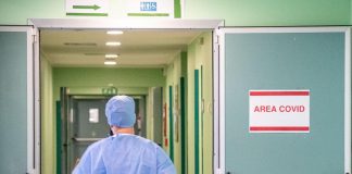 Covid oggi Italia, nuovo balzo ricoveri: +19% in una settimana