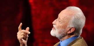 Scalfari, il dialogo speciale di un ateo con Papa Francesco