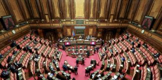 Draghi resta fermo, unica fiducia possibile dalla ‘sua’ maggioranza