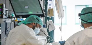Covid oggi Italia, contagi corrono: in aumento ricoveri, intensive e morti