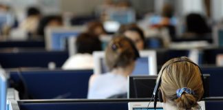 Amazon, customer service di Cagliari conta oltre 1.400 dipendenti assunti a tempo indeterminato